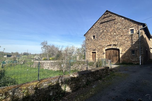 Property for sale in Ledergues, Aveyron, France