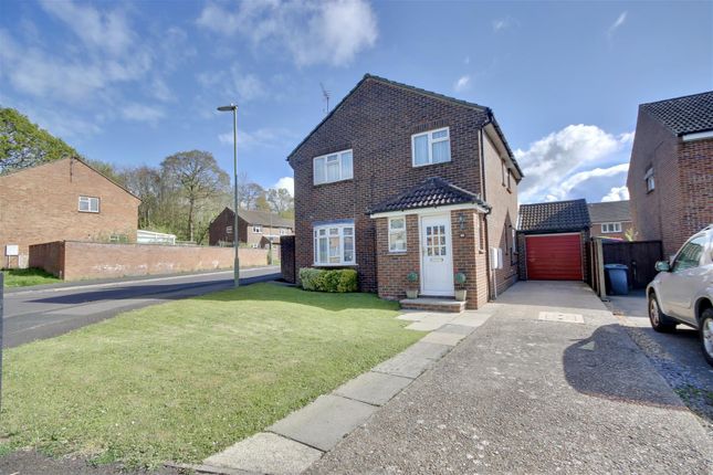 Thumbnail Detached house for sale in Olivia Close, Waterlooville