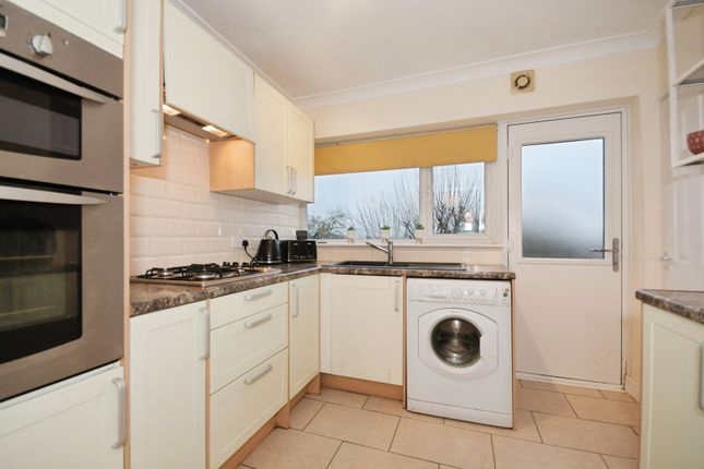 58, Elliott Drive, Derbyshire photo 4