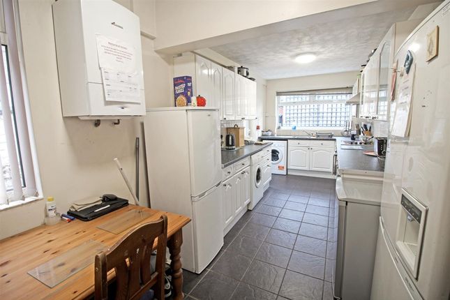 Room 2, 48 Craven Road,, Rugby photo 3