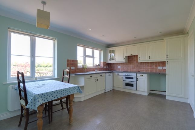 23, St. Johns Drive, Grantham photo 3