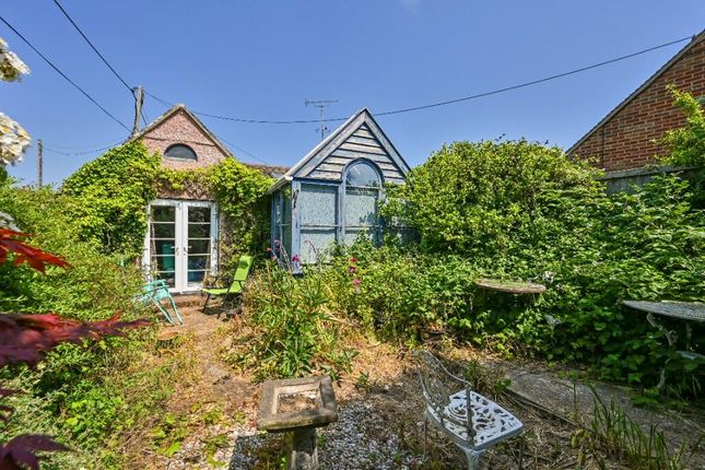 Detached bungalow for sale in Kingsford Street, Ashford