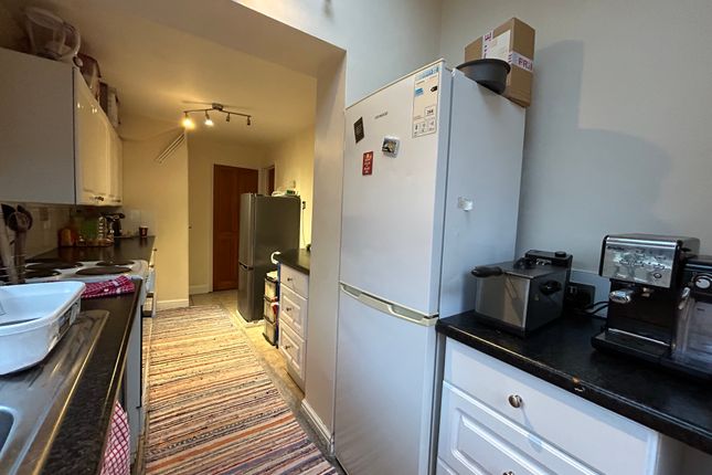 Semi-detached house to rent in Lock Crescent, Kidlington