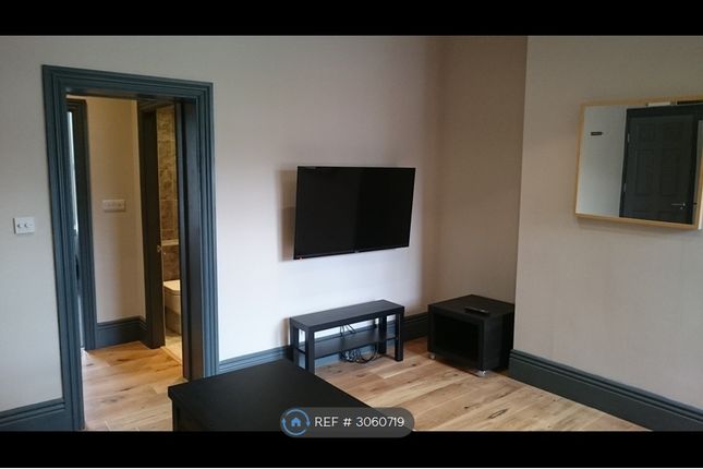 Flat, Clarkehouse Road, Sheffield photo 4