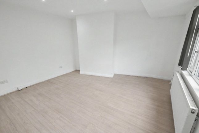 13, Arley Street, West Yorkshire photo 3