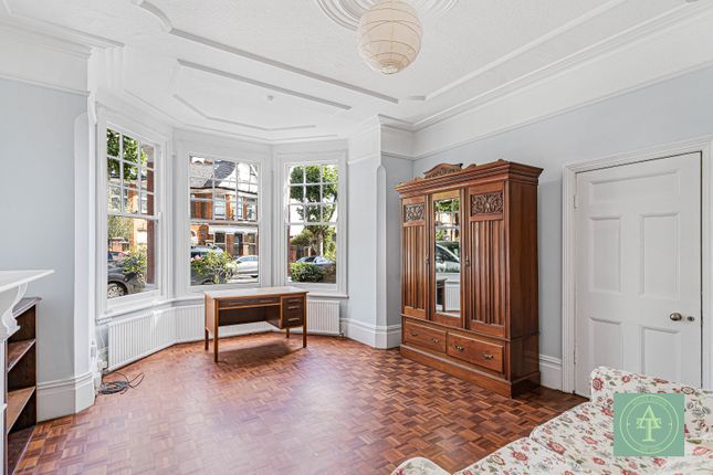 57 Conway Road, LONDON photo 4