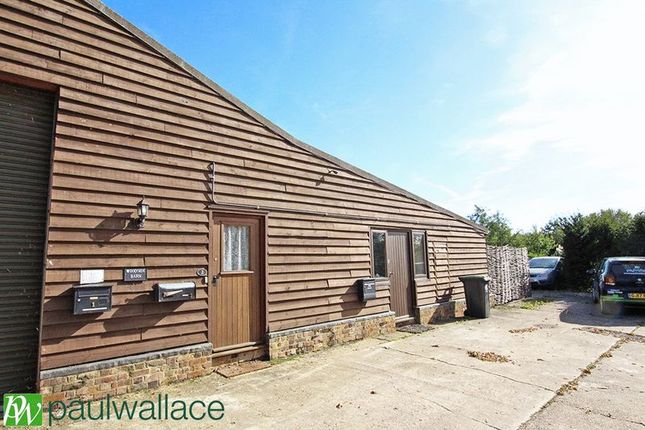 Thumbnail Barn conversion to rent in Paynes Lane, Nazeing, Waltham Abbey