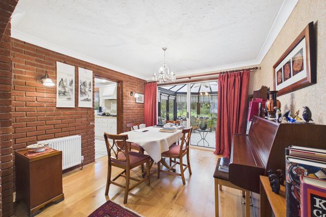 4 Hill House Lane, Thetford photo 4