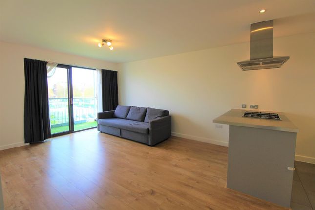 Flat for sale in Douglas Path, London