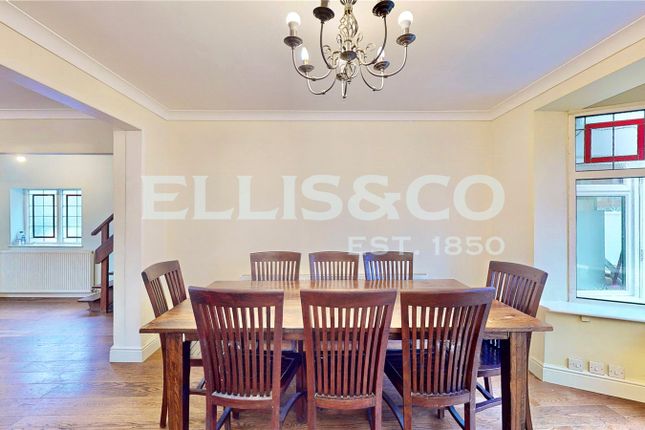 137, Abbotts Drive, Wembley photo 4