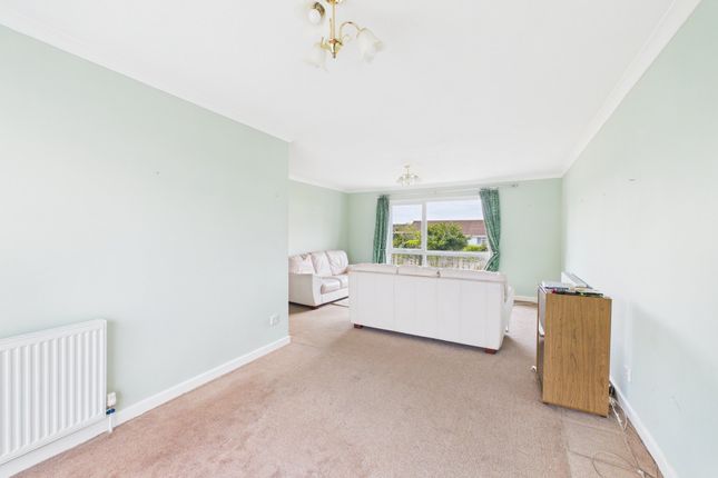 11, Furze Gardens, Bude photo 4