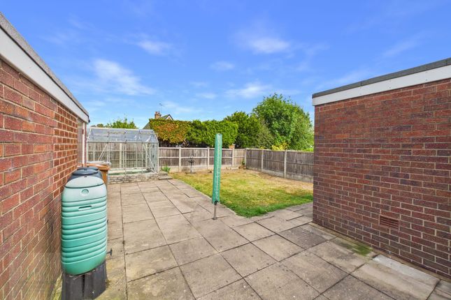 6 Milne Close, Crewe photo 4