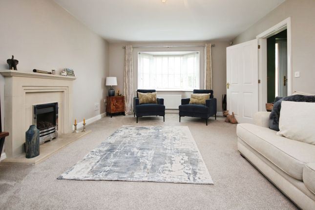 16, Holmfield, Lincoln photo 2