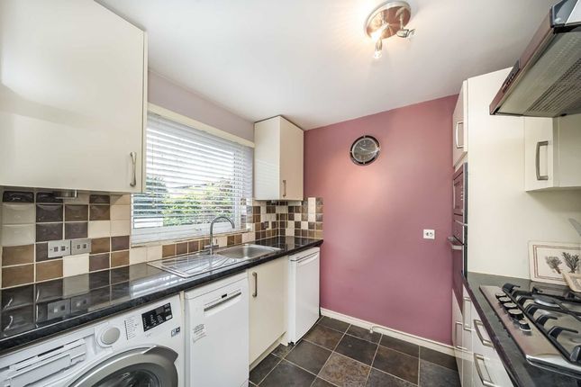 Terraced house for sale in Parkside, Hampton Hill, Hampton