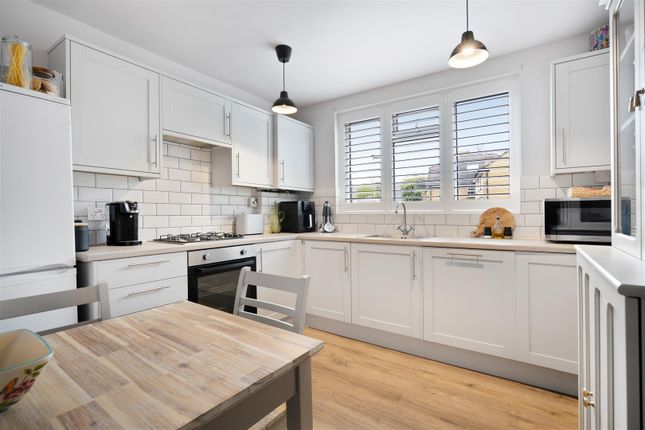 Maisonette for sale in New Meadow, Ascot