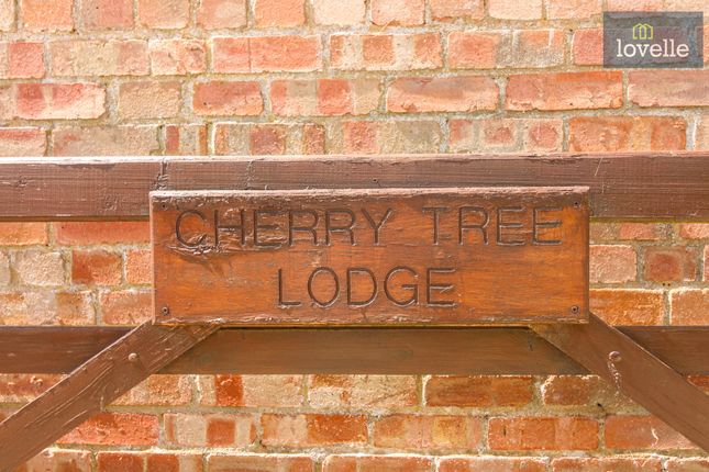 Cherrytree Lodge, Northgate Lane, Grimoldby photo 4