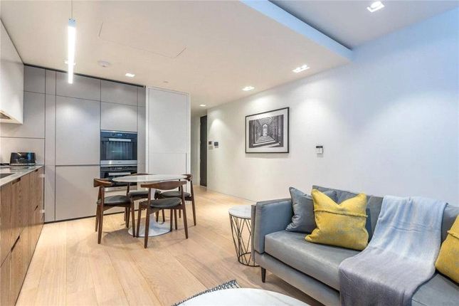 Apartment 3.4, Dominion House, 59, Bartholomew Close, London photo 4