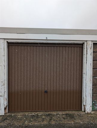 Studio parking on Garage 3, Colenzo Drive, Andover, £85/mo