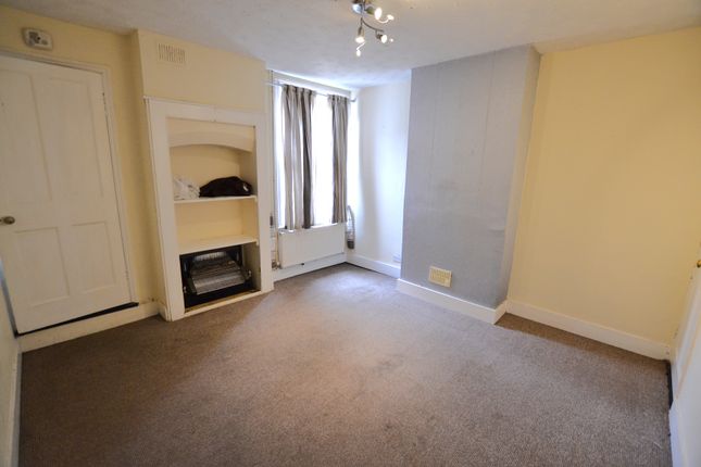Terraced house to rent in Wallace Road, Ipswich