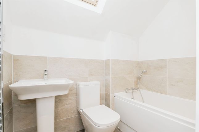 Plot 56 The Juniper, White House Park, Buckenham Road, Attleborough photo 5