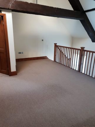 Flat to rent in Fieldside, Crowle, Scunthorpe