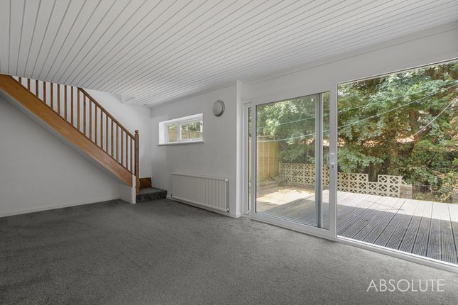 24 Arden Drive, Torquay photo 2