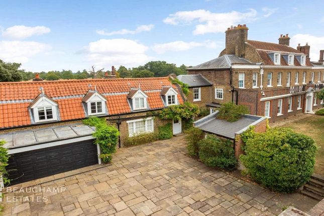 Link-detached house for sale in Hampton Court Road, East Molesey