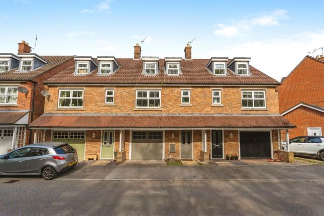 3-bed house on 11, St Contest Way, Southampton, £350,000