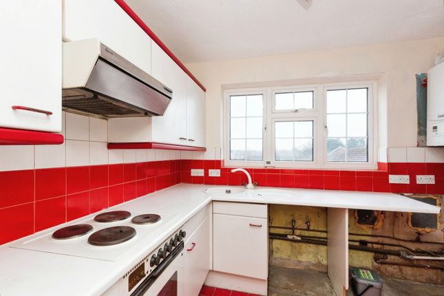 Flat for sale in 7 Upper Park Road, Camberley