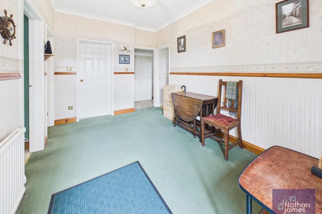 85A, Main Road, Caldicot photo 4