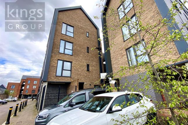 Flat for sale in Marina Court, Waltham Abbey