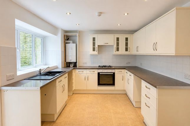 77a, Marina, St. Leonards-On-Sea photo 2