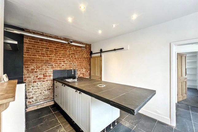 3 The Terrace, Market Place, North Walsham photo 2
