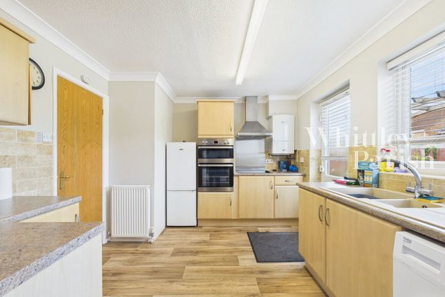 4, Springfields, Attleborough photo 4