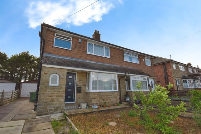 Thumbnail Semi-detached house to rent in Hayfield Avenue, Huddersfield
