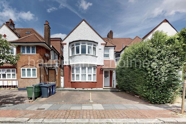 Thumbnail Flat for sale in Golders Green Crescent, London