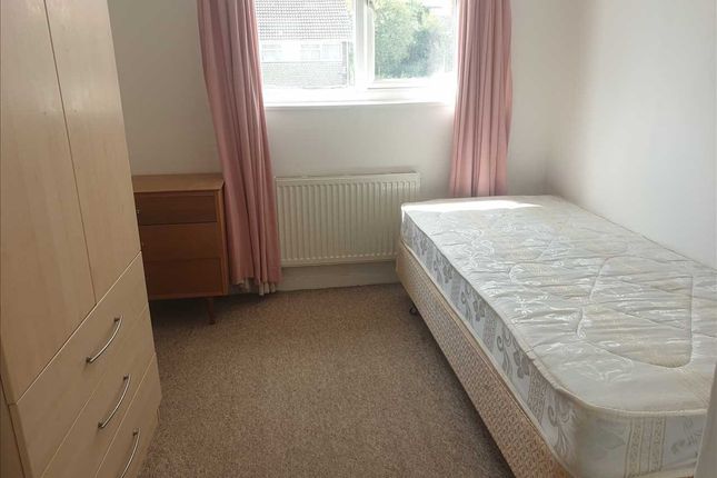End terrace house to rent in Tenterden Drive, Canterbury