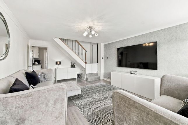 6, Killoch Way, Irvine photo 3