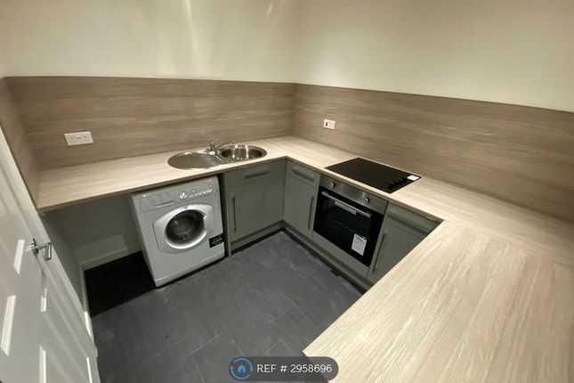 Flat E, Chapelcross Avenue, Airdrie photo 3