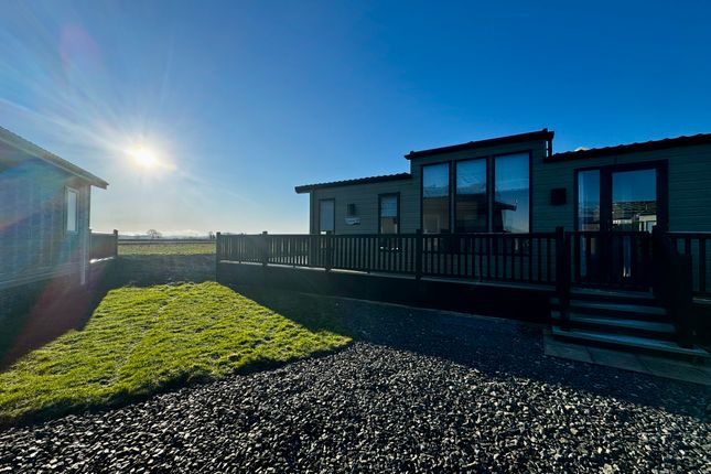 2-bed caravan on Willerby Linear at Lakesway Holiday Home & Lodge Park, Sampool Ln, Levens, Kendal, £54,500