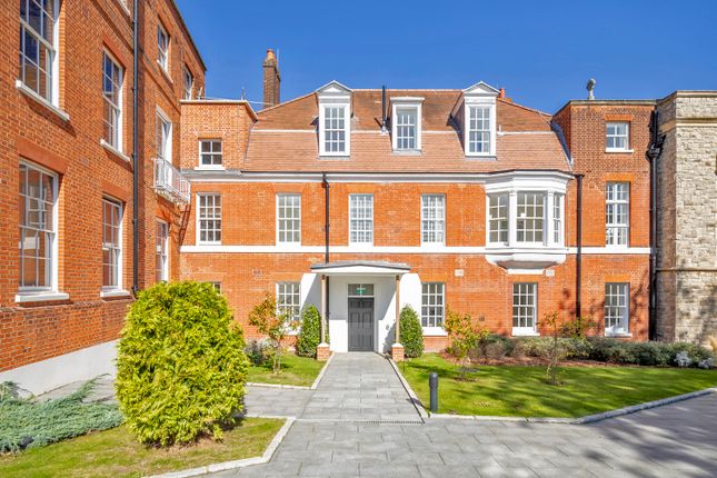 Thumbnail Flat for sale in The Paddocks, Frith Lane, London