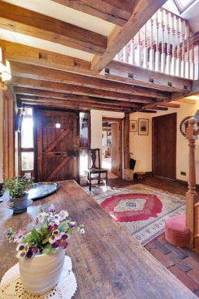 Winton Oast,, Puddingcake Lane, Cranbrook photo 4