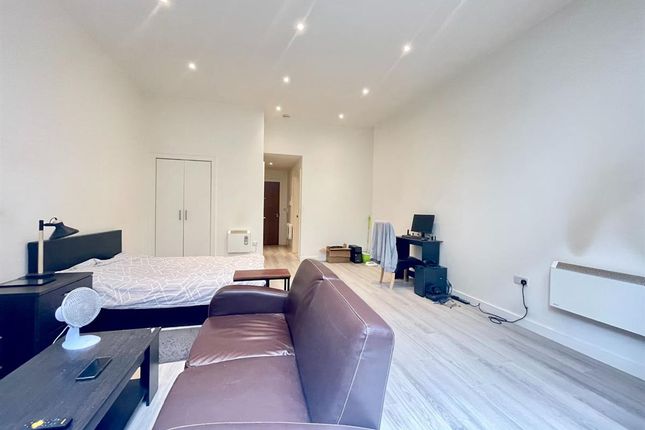 79, Talbot Skyline, Harrow photo 5