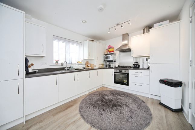 Flat 19, Trilby Court, Bongrace Walk, Luton photo 3