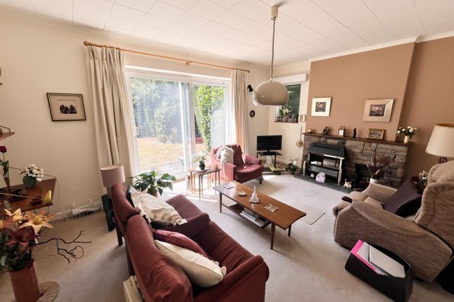 1, Valley Drive, Wilmslow photo 3