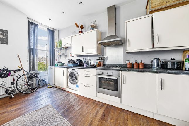 Flat for sale in Coronation Road, Southville, Bristol, Somerset