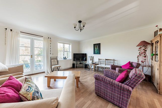 1 Narboths Nursery Canterbury Road, Faversham photo 2