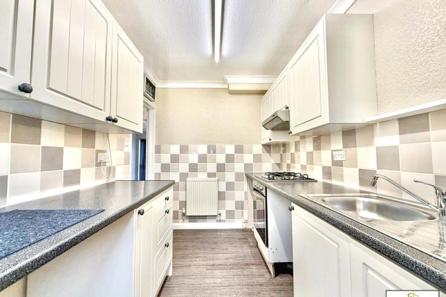 3, Harewood Close, Bexhill-on-Sea photo 4