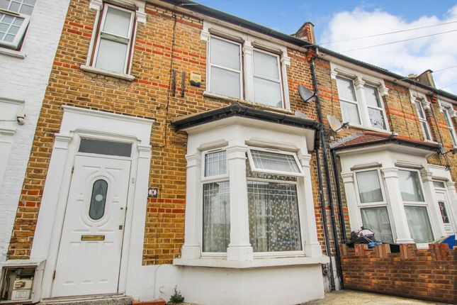 2-bed flat on 18, Madras Road, London, £280,000