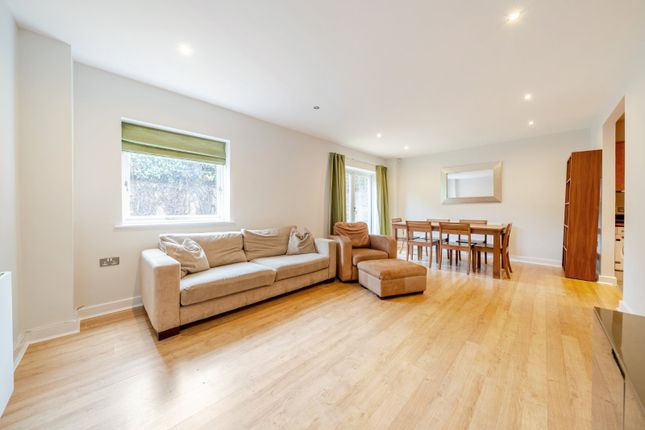 Balham Grove, London photo 2
